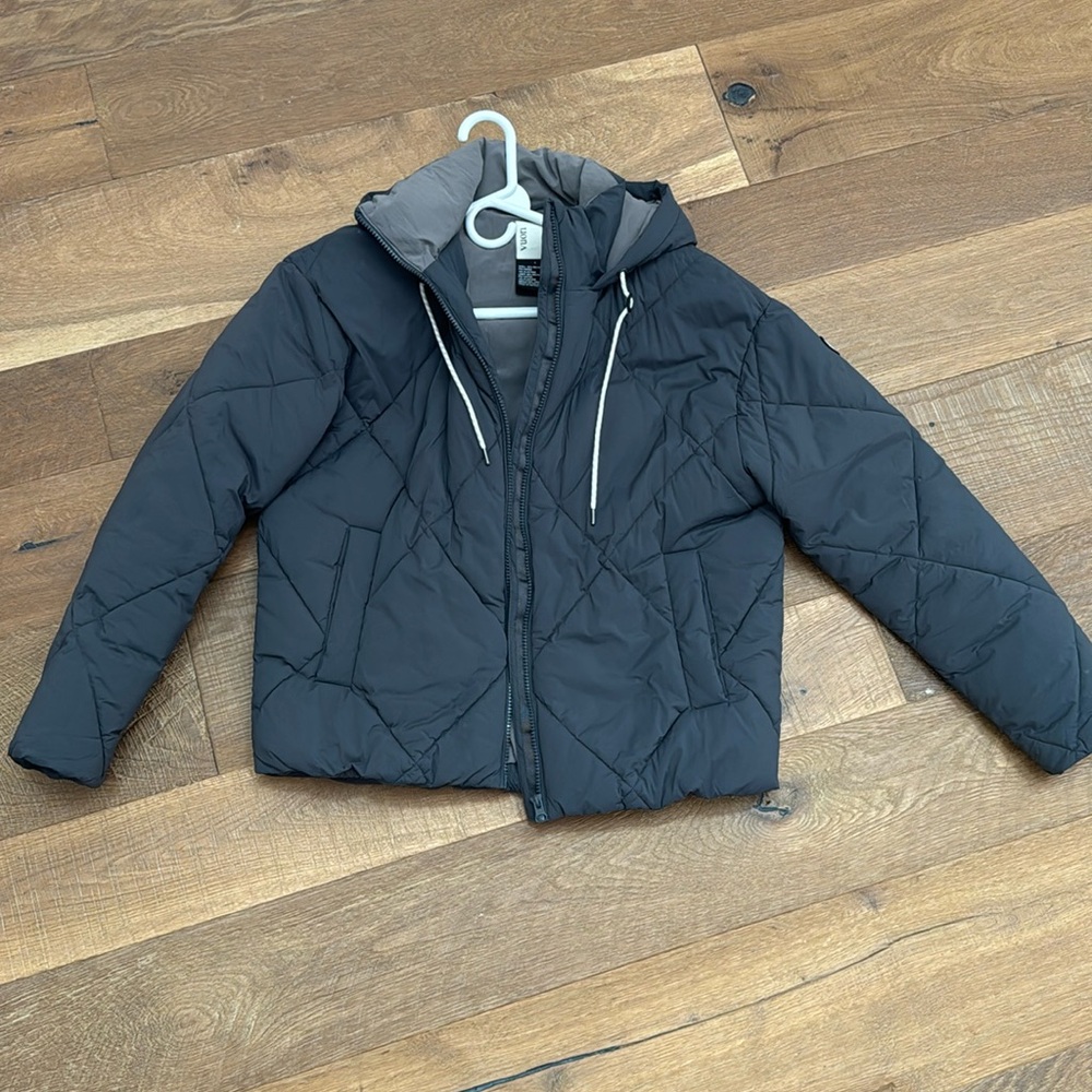 Vuori Insulated Coat